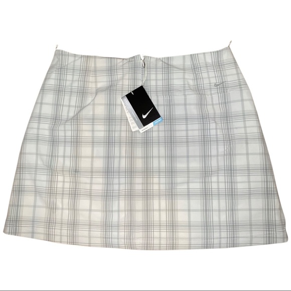 NWT WOMENS NIKE REVERSIBLE SKIRT - Picture 2 of 3